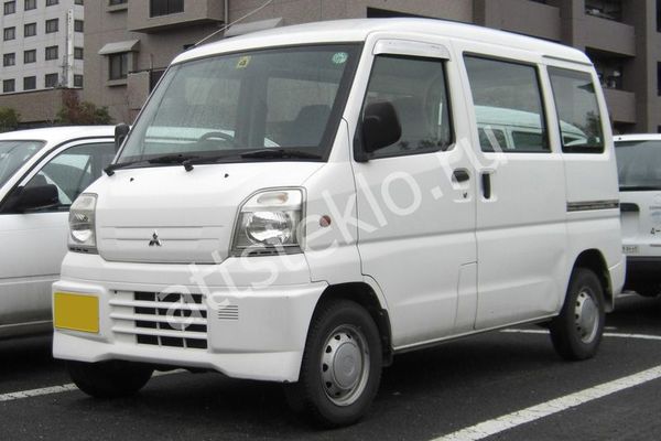 Автостекла Mitsubishi Minicab c установкой в Москве